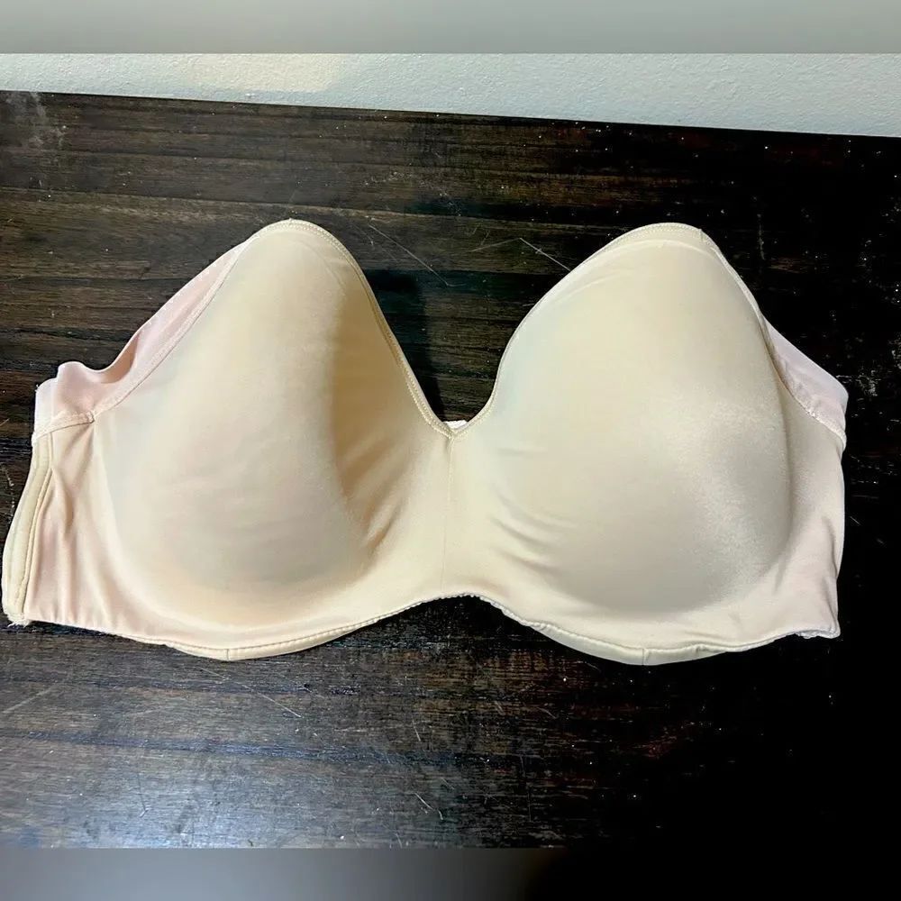 Plus size Bali strapless padded bra size 40D